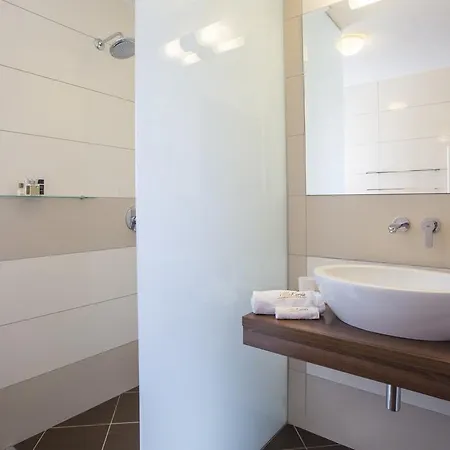 Hotel Karda 4*