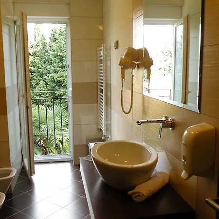 Karda Hotel